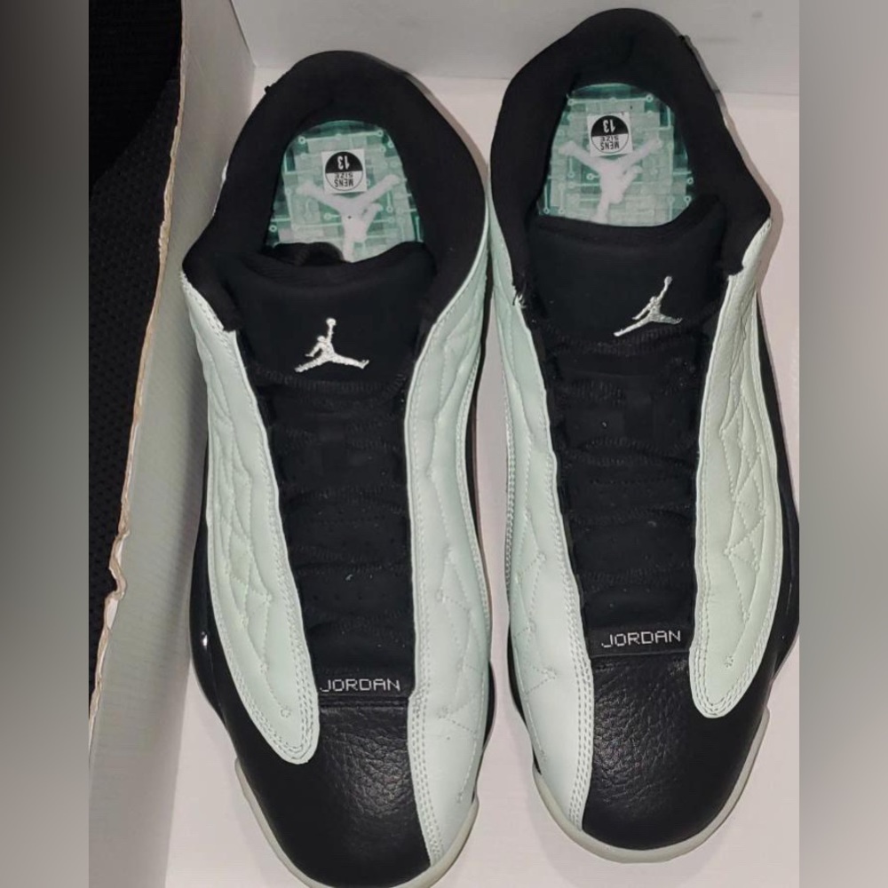 Jordan 13’s never worn size 13